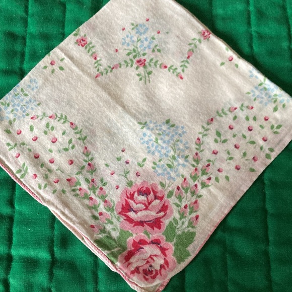 Set of 4 ladies floral handkerchieves, wh w/pink, red, aqua, purple $19 - Picture 4 of 5